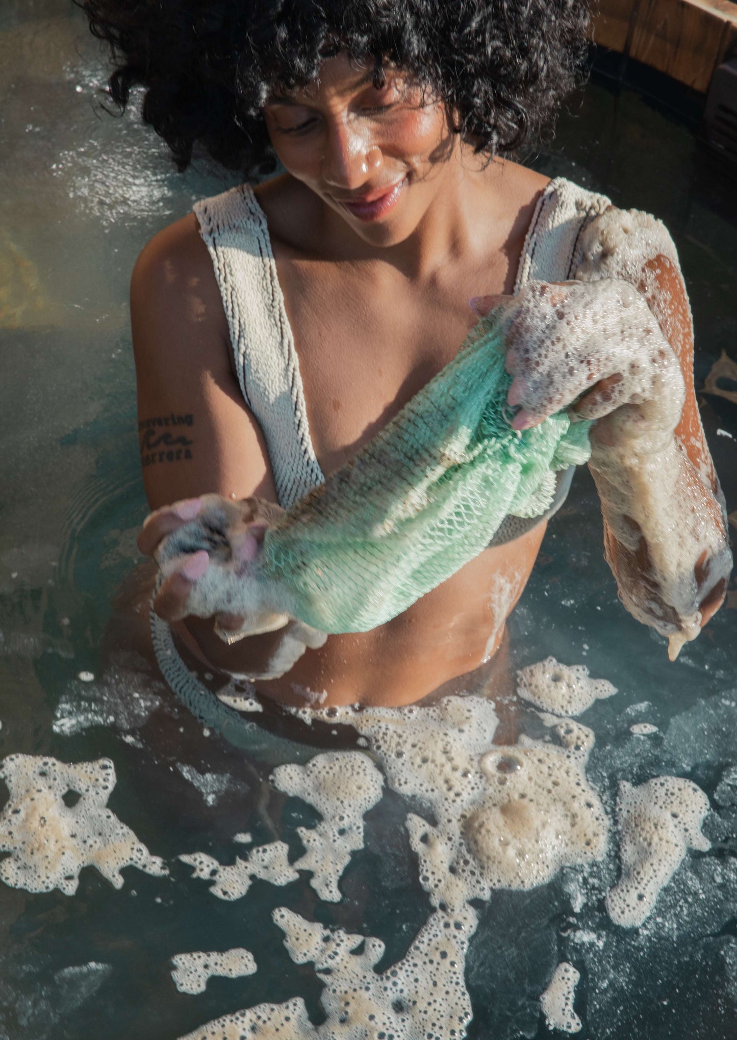 AFRICAN EXFOLIATING NET SPONGE